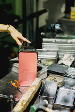 画像をギャラリービューアに読み込む, KONSTELLA ポーチ(シルバー)