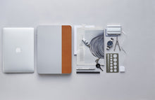 Load image into Gallery viewer, KONSTELLA Clutch (Silver)
