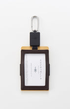 Load image into Gallery viewer, KONSTELLA ID · PASS Case-Vertical- (Gold)