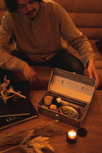 Load image into Gallery viewer, TOYO Camber-top Toolbox Y-280 SV (Silver)