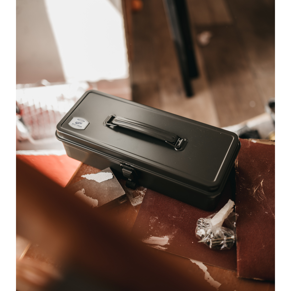 トランク型工具箱 T-320 BK (ブラック) | 東洋スチール株式会社 | TOYO