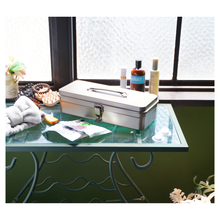 画像をギャラリービューアに読み込む, トランク型工具箱 T-320 SV (シルバー)
