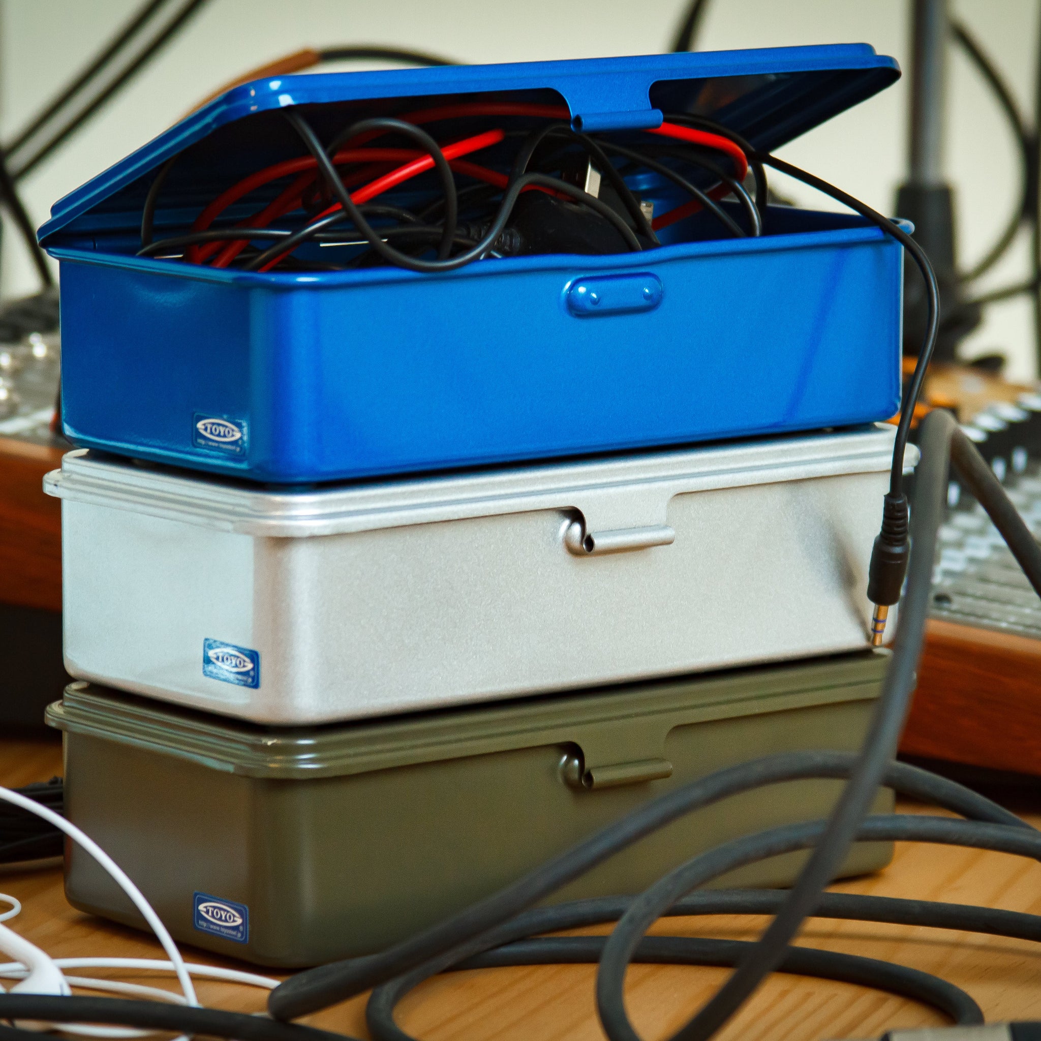 トランク型工具箱 T-190 MG（モスグリーン） | 東洋スチール株式会社