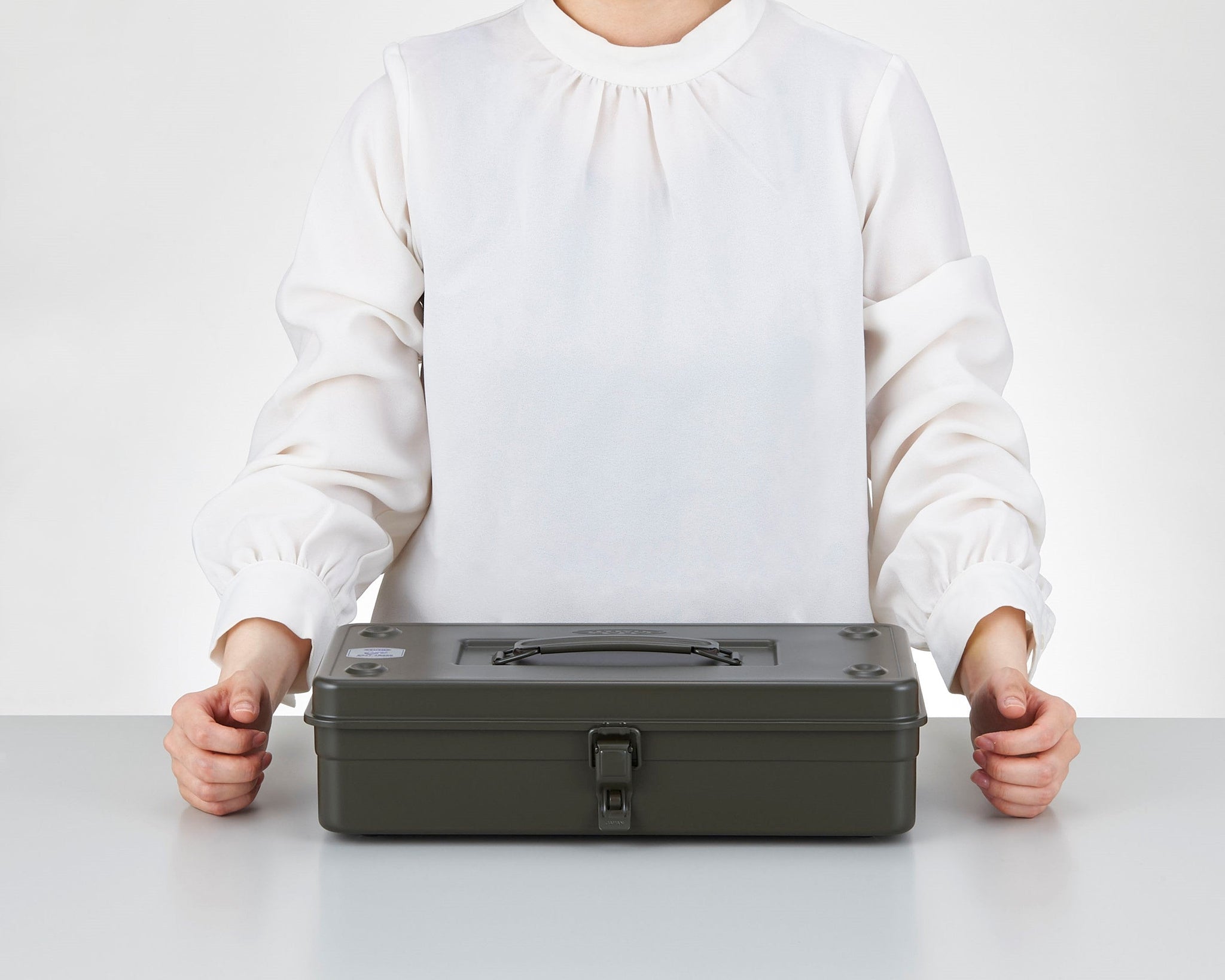 トランク型工具箱 T-350 BK（ブラック）