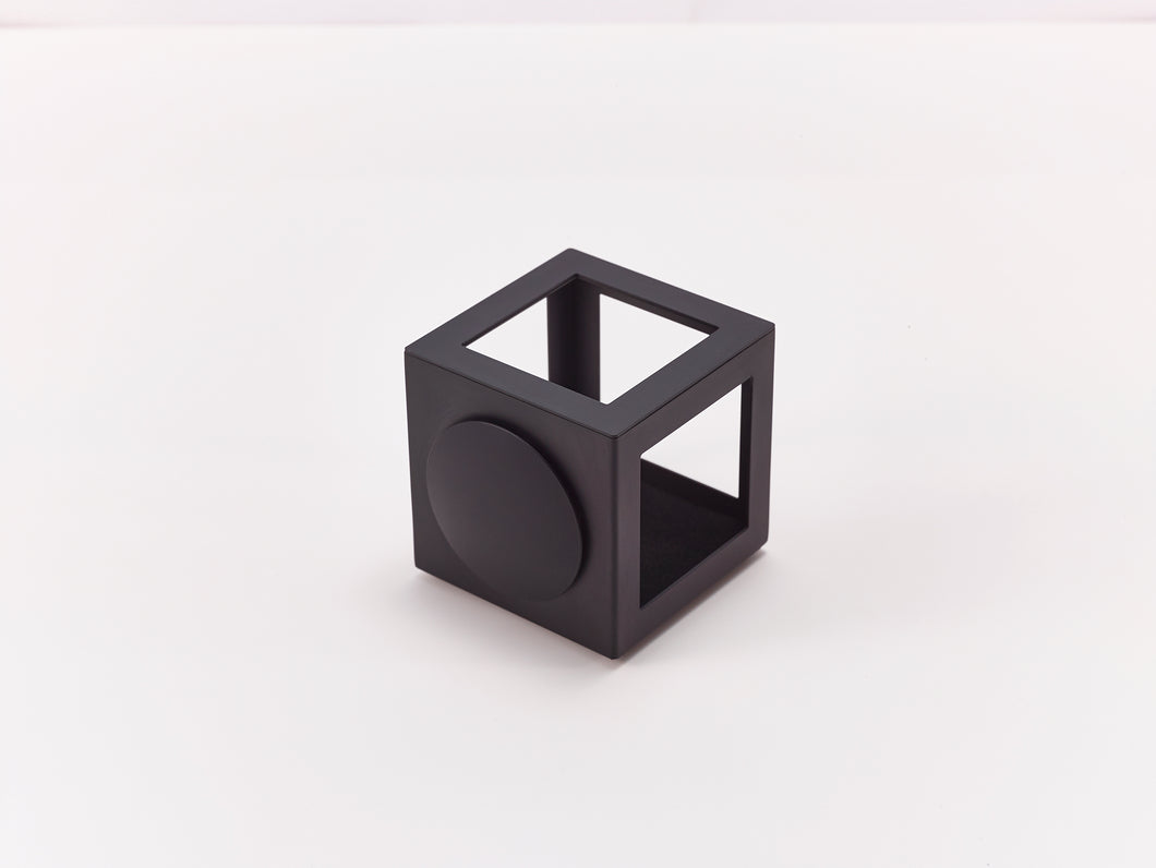 ARCHE Pen Holder (Black)