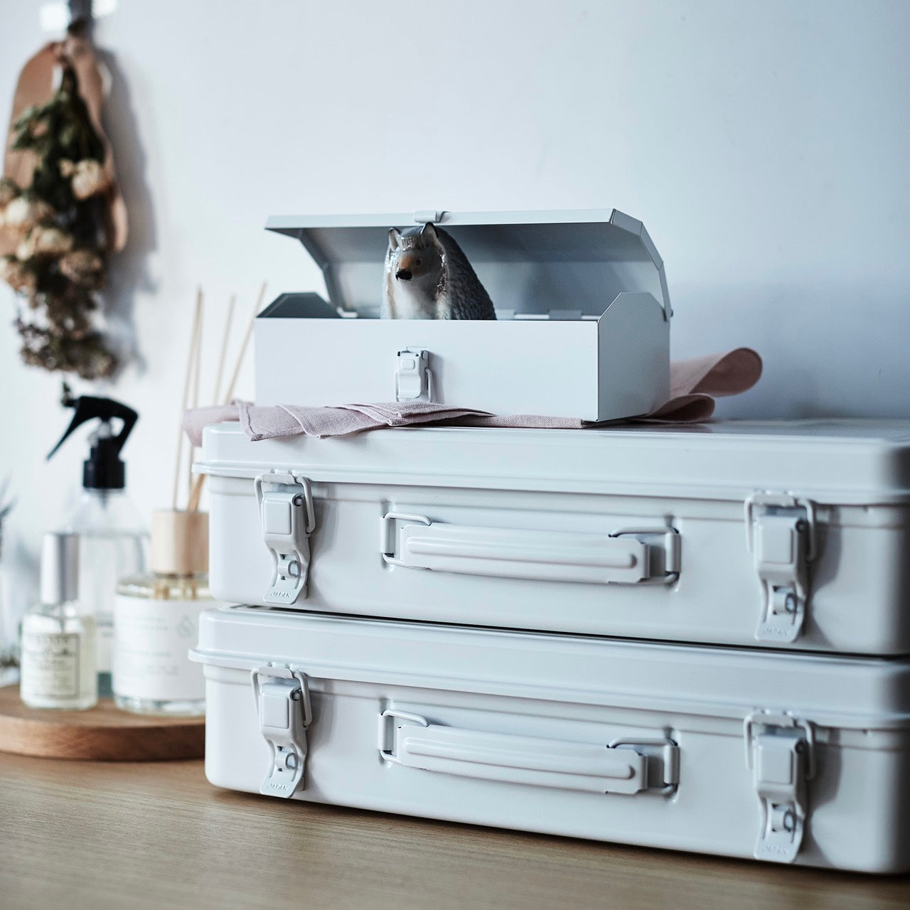 TOYO Trunk Shape Toolbox T-360 W (White)